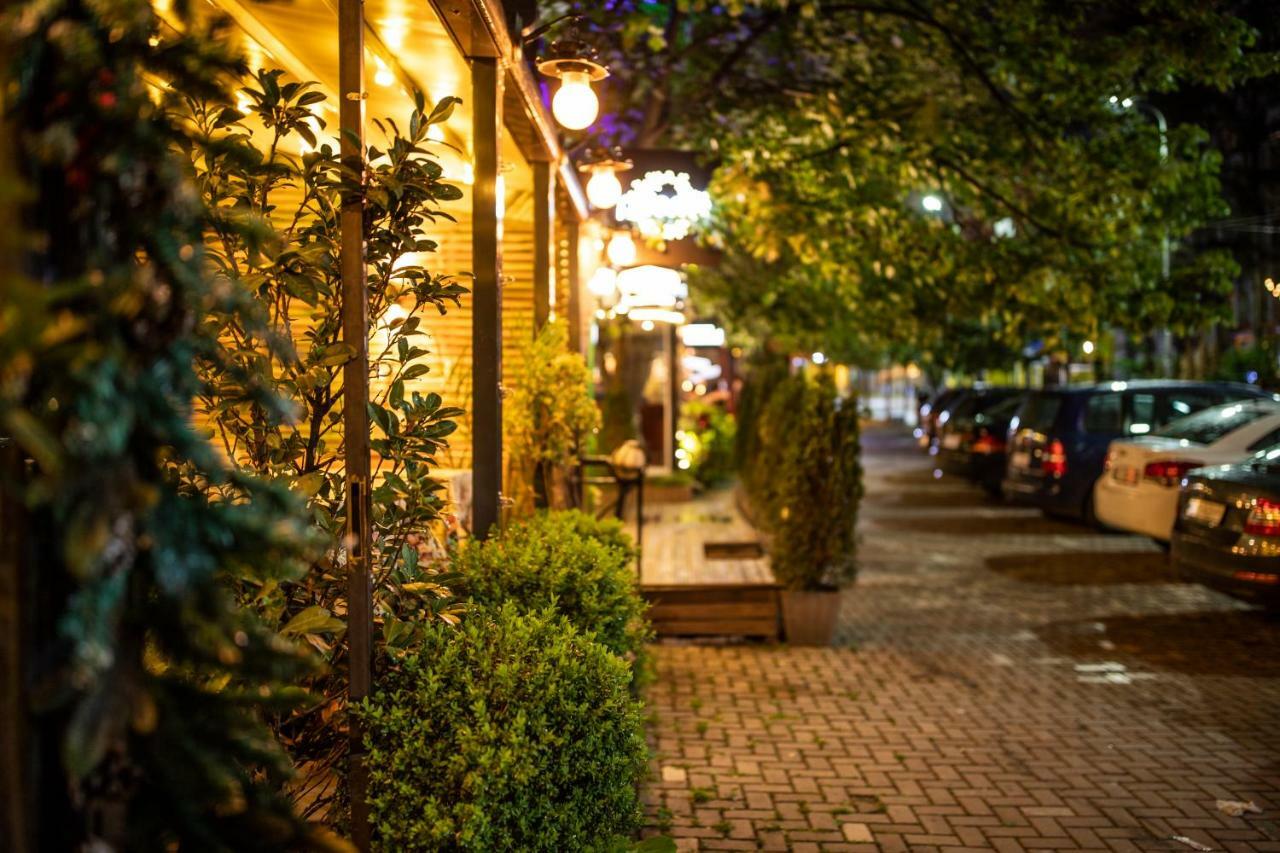 Boulevard Exclusive Pristina Extérieur photo